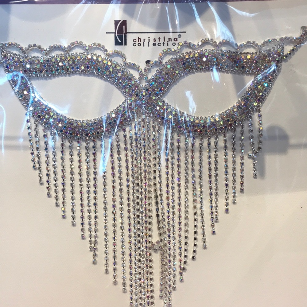 Fashion mask